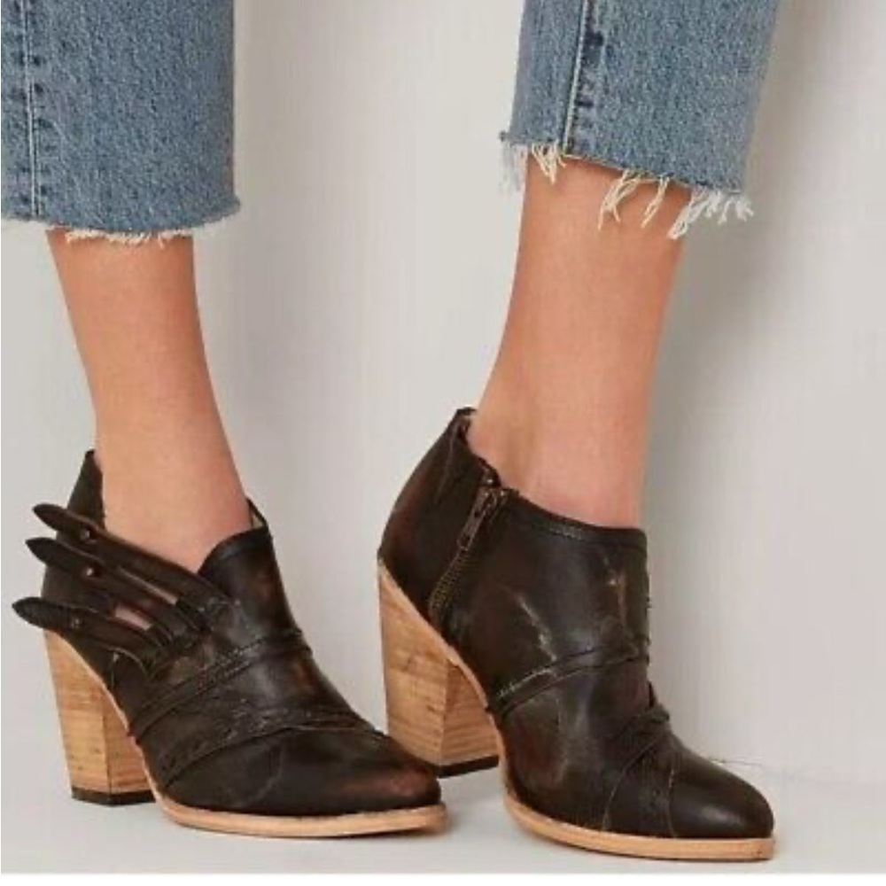 FREEBIRD By Steven Gate Distressed Black Leather Heel Ankle Booties Women’s